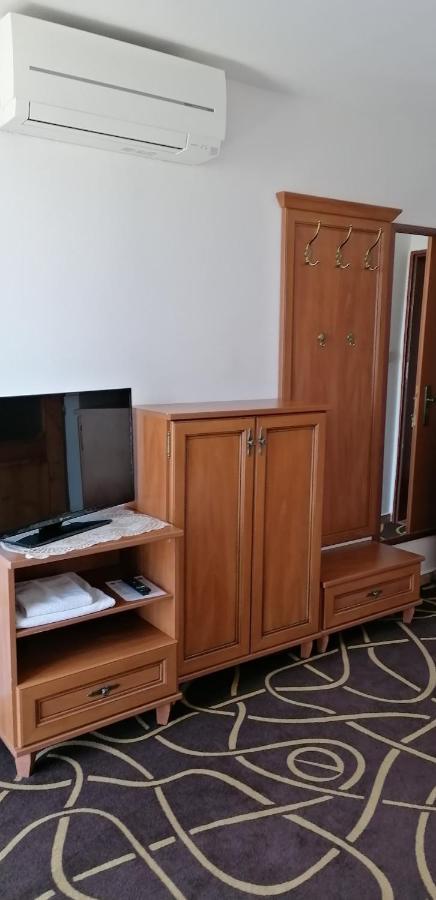 Pension Magnolia Trencin Exterior photo
