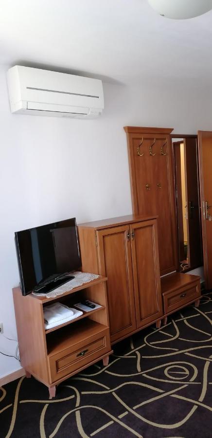 Pension Magnolia Trencin Exterior photo