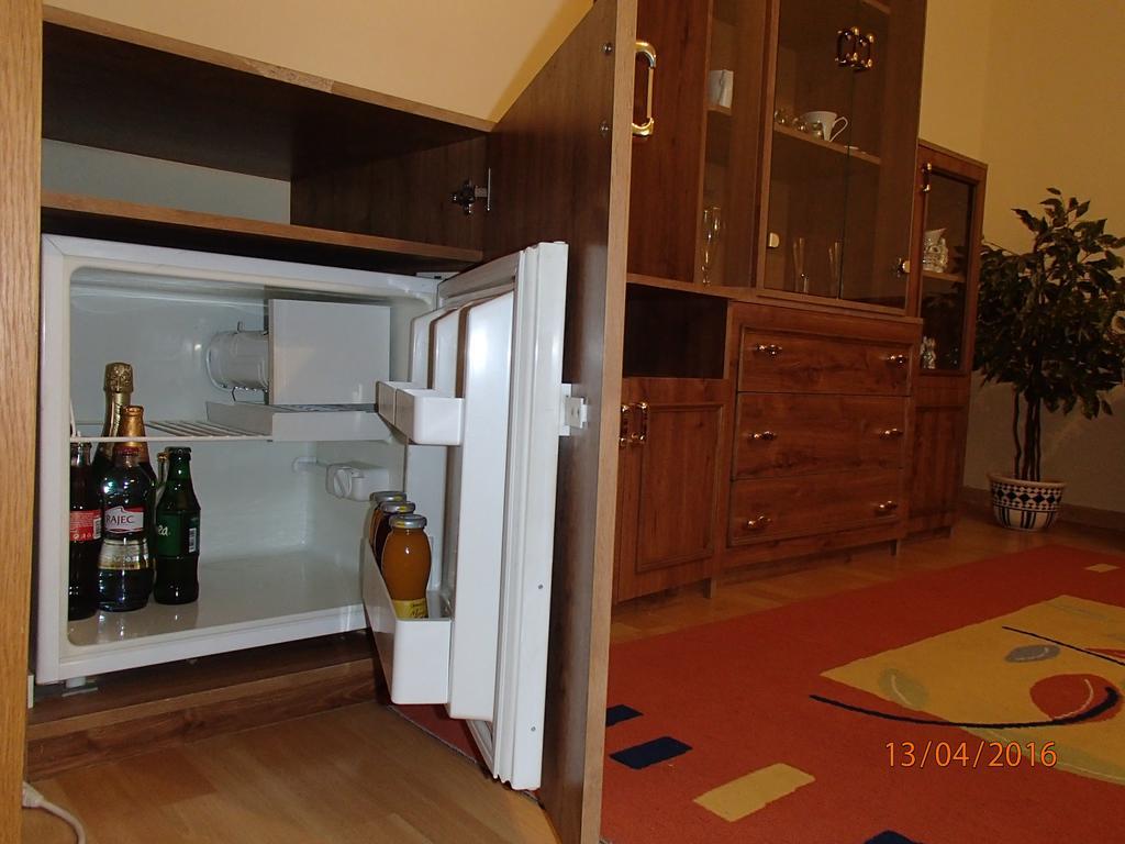 Pension Magnolia Trencin Exterior photo
