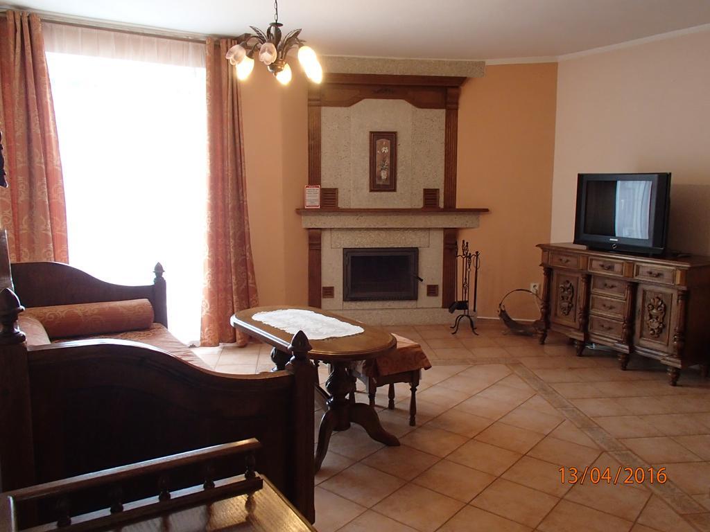 Pension Magnolia Trencin Exterior photo