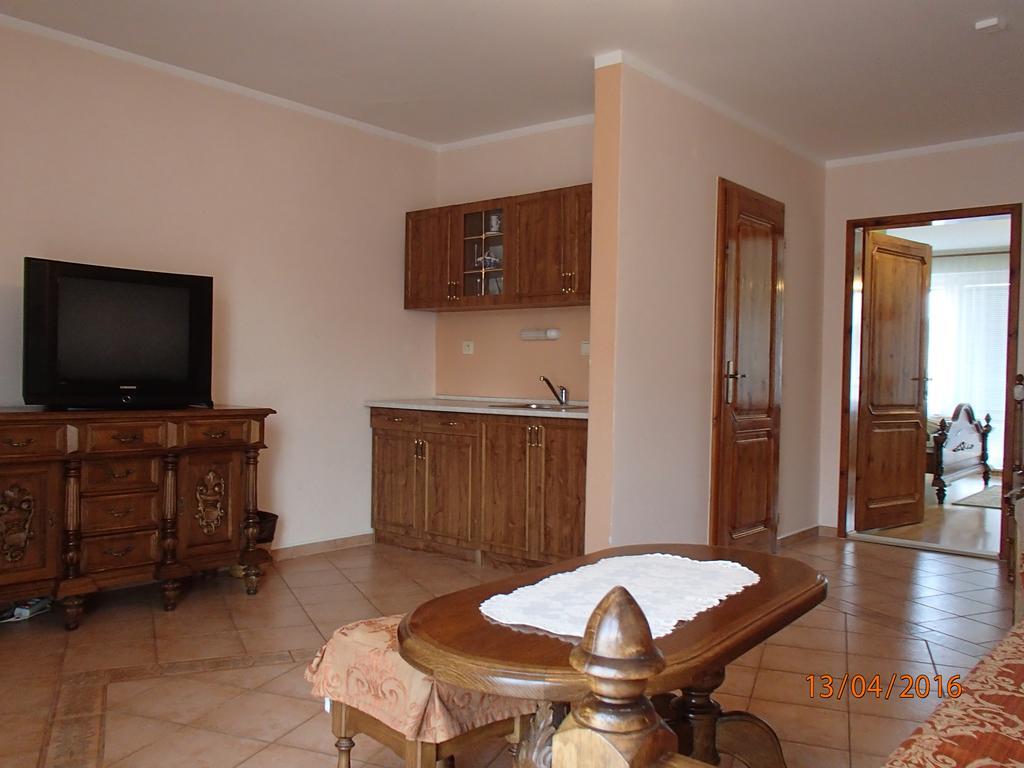 Pension Magnolia Trencin Exterior photo