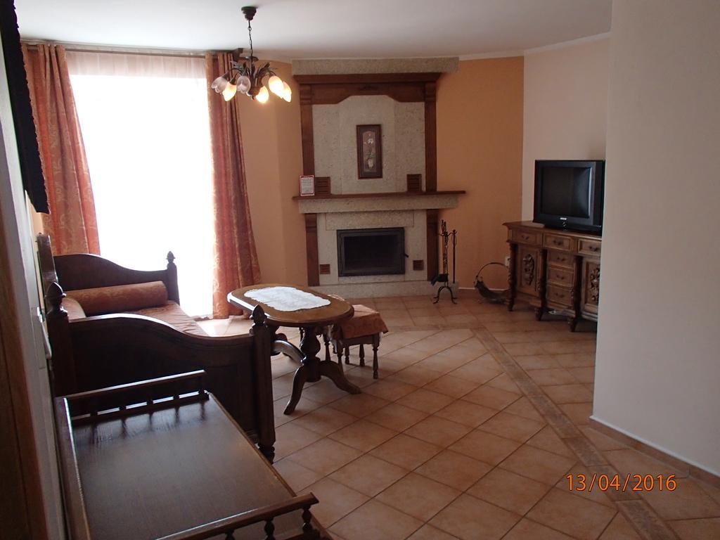 Pension Magnolia Trencin Exterior photo