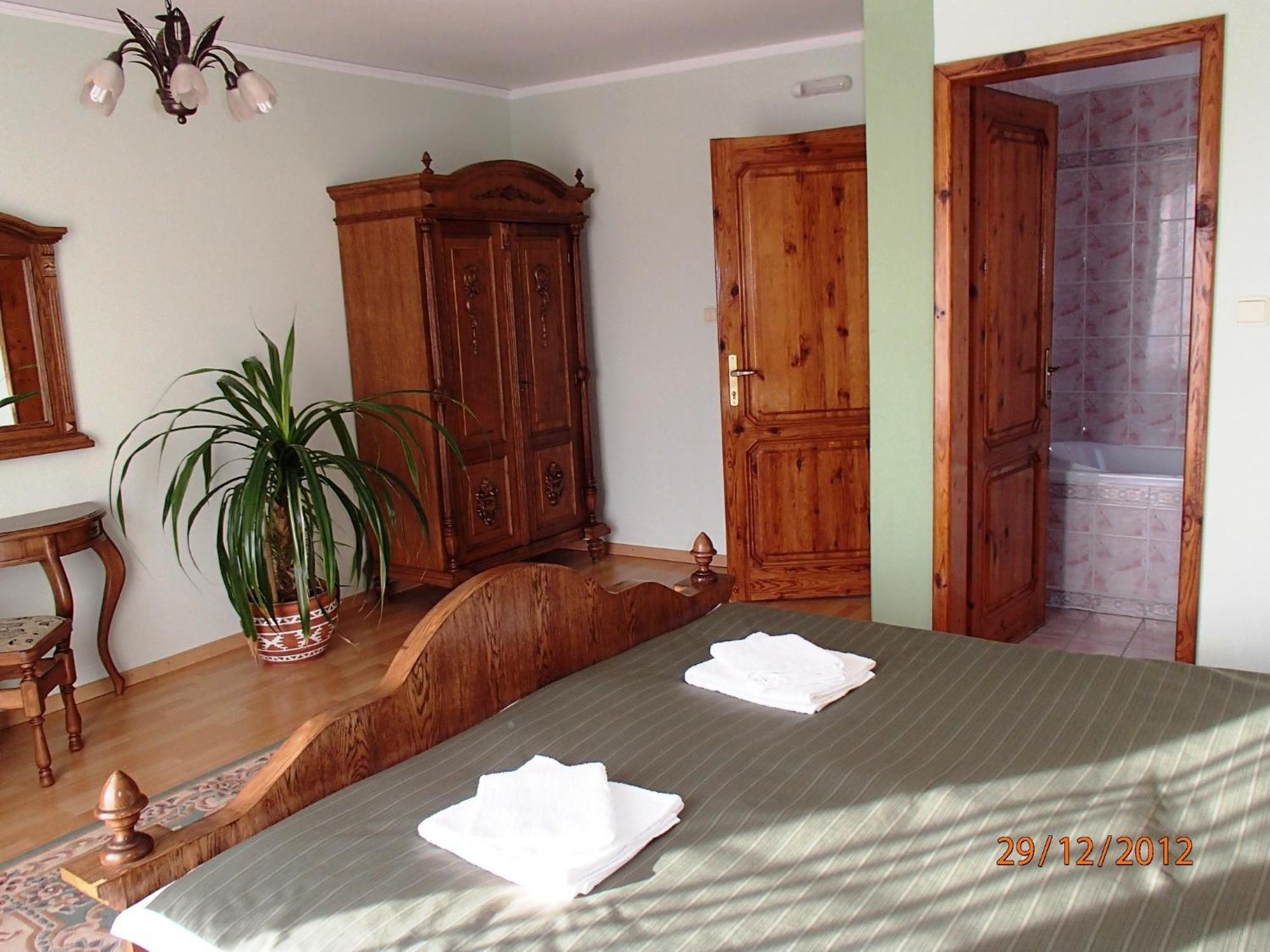 Pension Magnolia Trencin Exterior photo