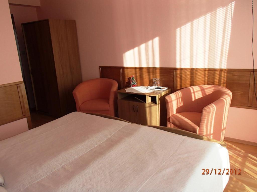 Pension Magnolia Trencin Exterior photo